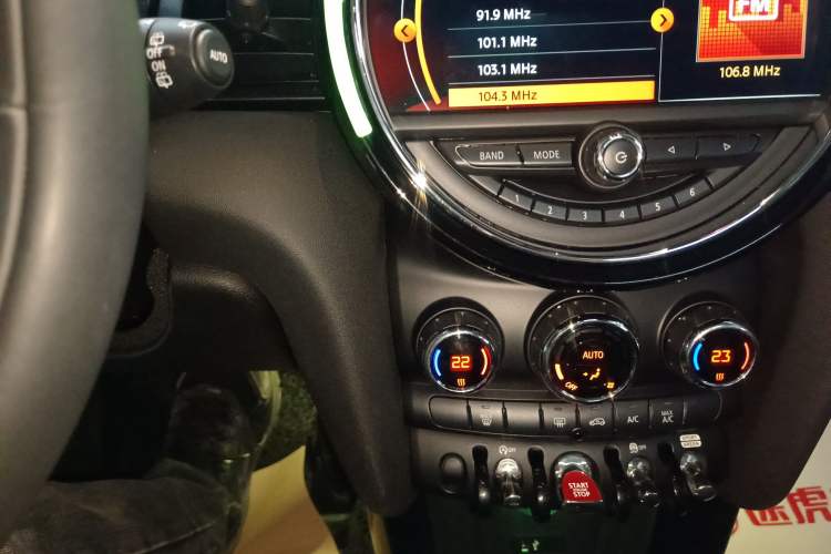 Used MINI 2018 1.5T COOPER Artist Audio And AC Panel