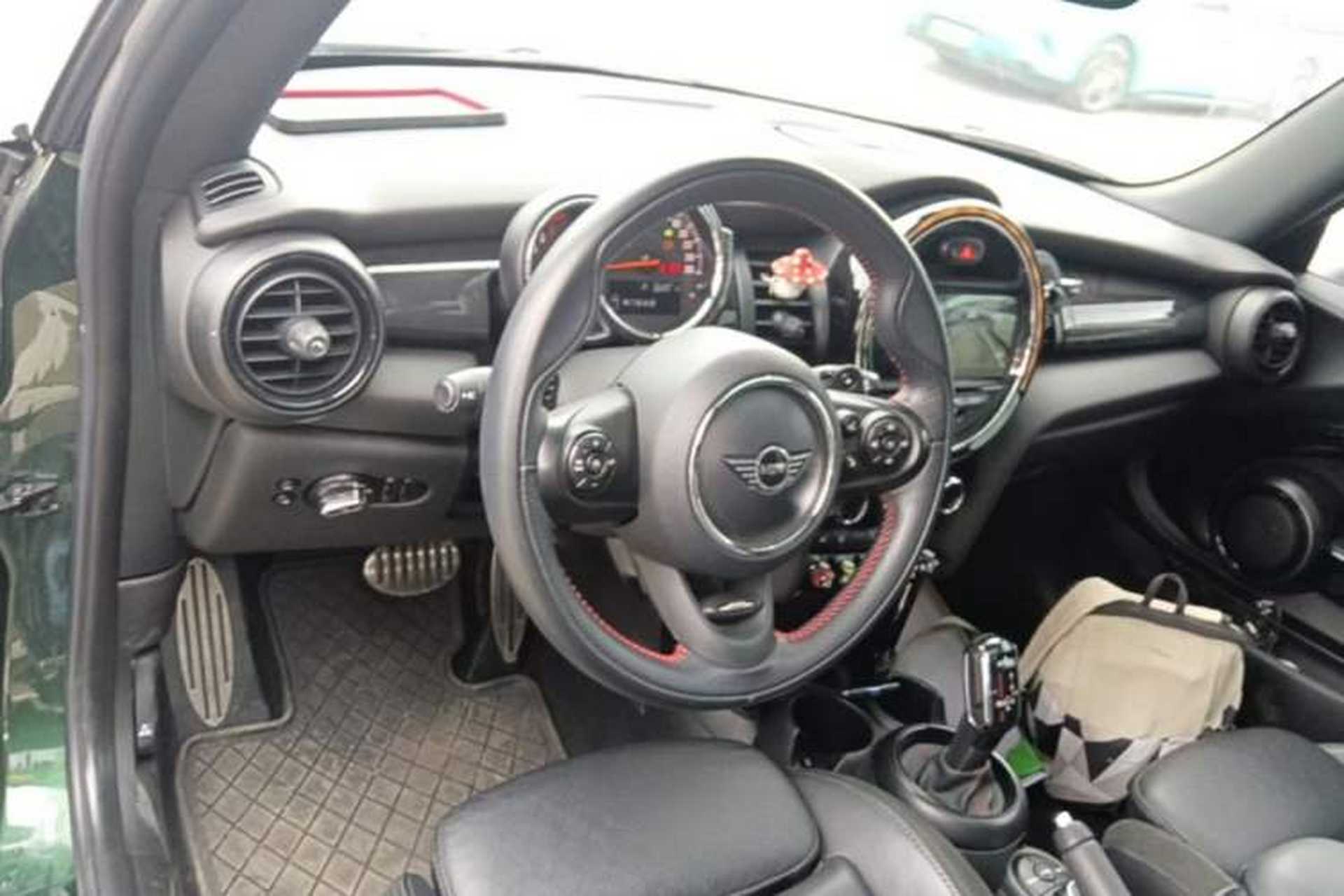 Used MINI 2018 2.0T COOPER S Classic Edition Center Console