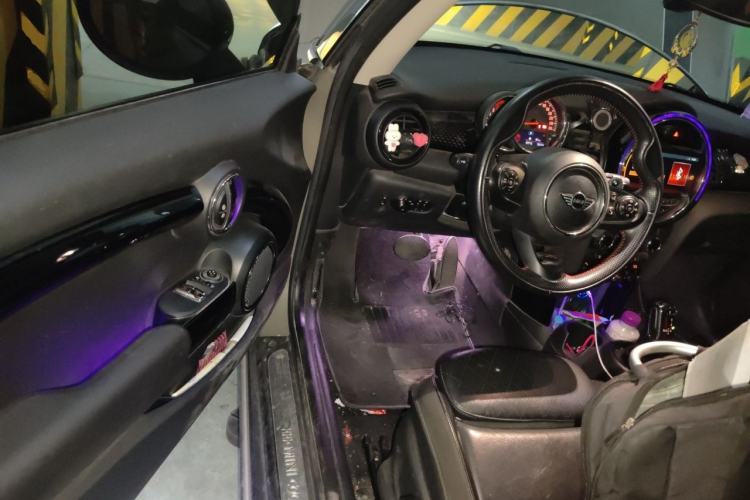Used MINI 2018 2.0T COOPER S Classic Edition Driver Seat