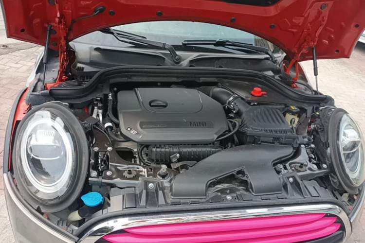 Used MINI 2018 1.5T COOPER Classic Edition Five-Door Version Engine Bay