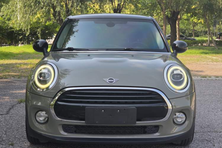 Used MINI 2018 1.5T COOPER Classic Edition Five-Door Version Exterior 2