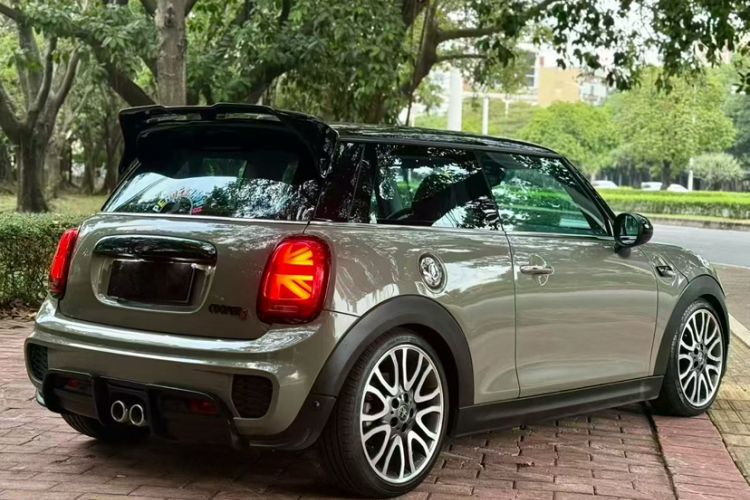 Used MINI 2018 2.0T COOPER S Artist Exterior 6