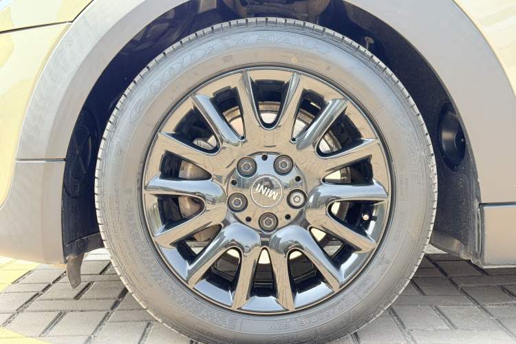Used MINI 2018 1.5T COOPER Classic Edition Exterior 8