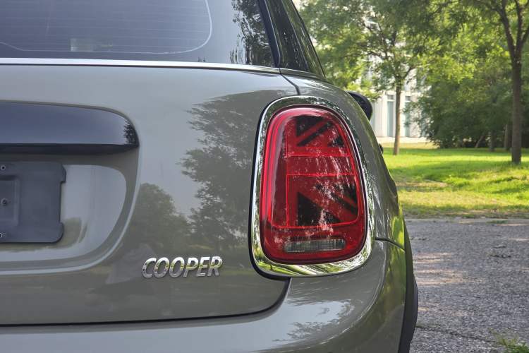 Used MINI 2018 1.5T COOPER Classic Edition Five-Door Version Exterior 8