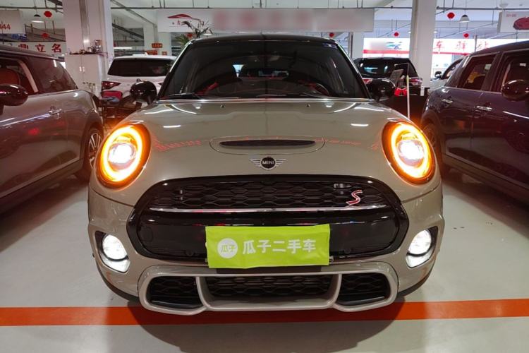 Used MINI 2018 2.0T COOPER S Racing Edition 5-door model Front