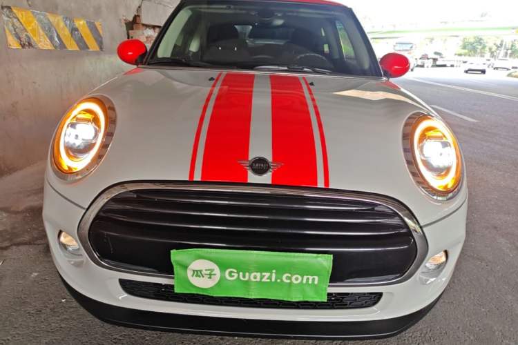 Used MINI 2018 1.5T COOPER Classic Edition Front