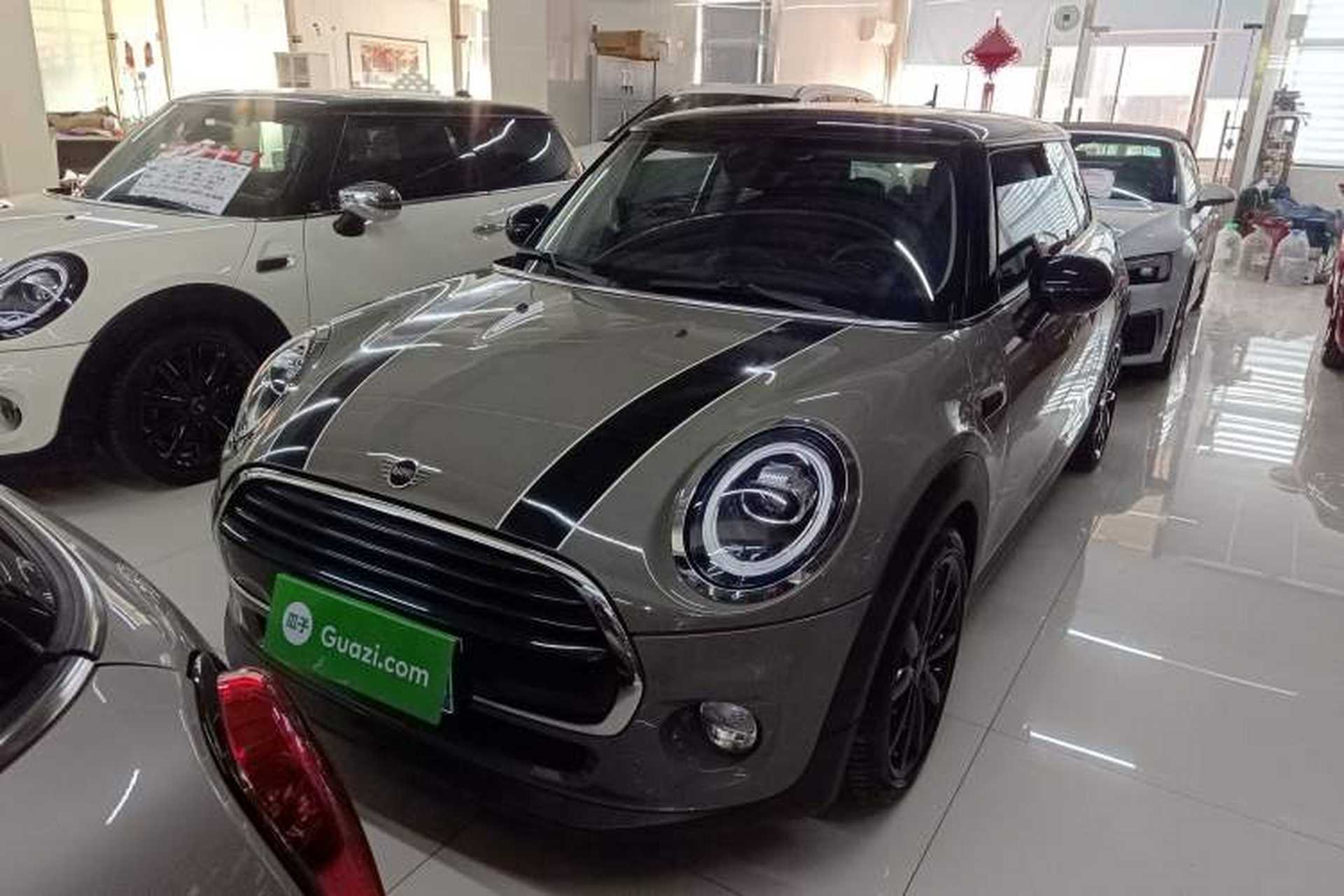 Used MINI 2018 1.5T COOPER Artist Front Left 45 Deg