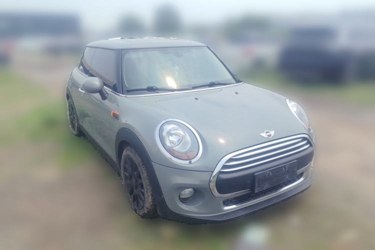 Used MINI 2018 1.5T ONE PLUS Front Right 45 Deg