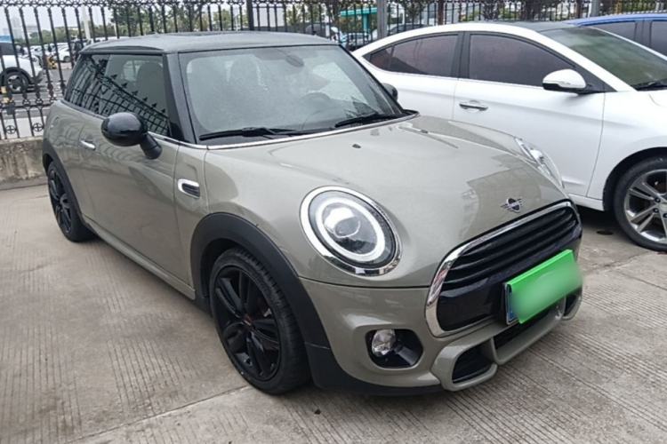 Used MINI 2018 1.5T COOPER Racing Driver Front Right 45 Deg
