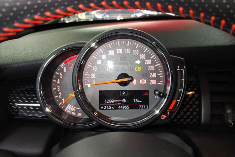 Used MINI 2018 2.0T COOPER S Racing Edition 5-door model Instrument Cluster