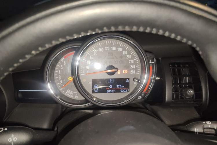 Used MINI 2018 1.5T COOPER Classic Edition Five-Door Version Instrument Cluster