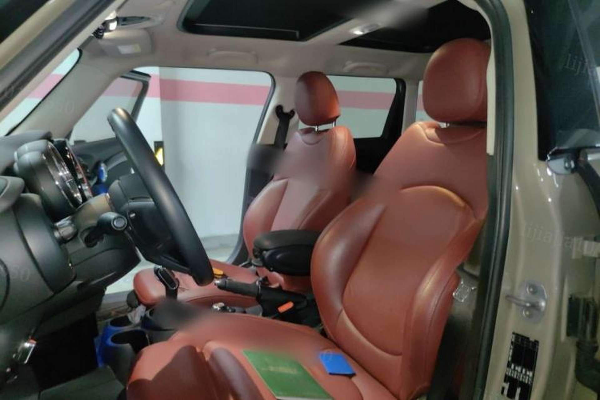 Used MINI 2018 1.5T COOPER Classic Edition Five-Door Version Interior 4