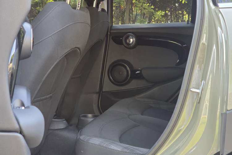 Used MINI 2018 1.5T COOPER Classic Edition Five-Door Version Interior 4