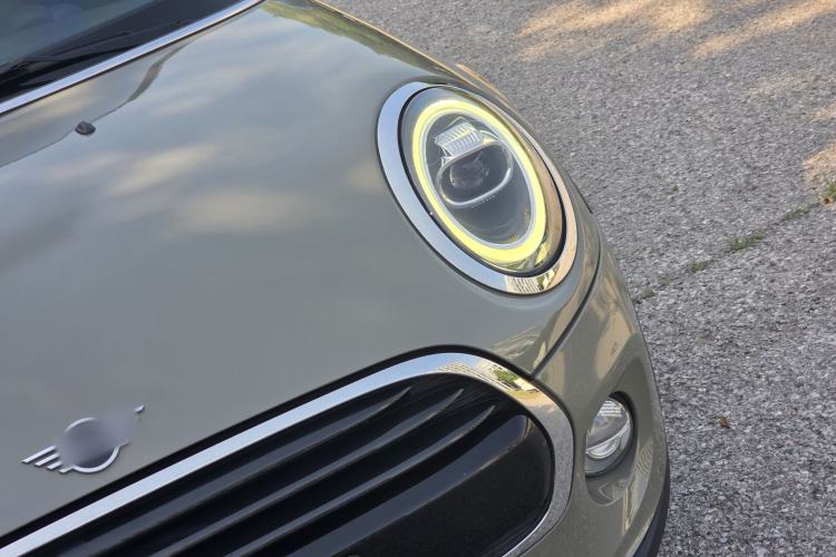 Used MINI 2018 1.5T COOPER Classic Edition Five-Door Version Left Front Headlight