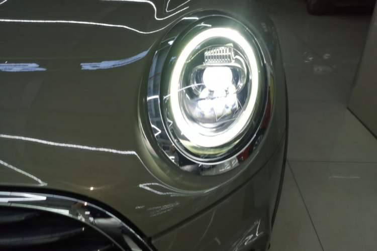 Used MINI 2018 1.5T COOPER Racing Edition Five-Door Version Left Front Headlight