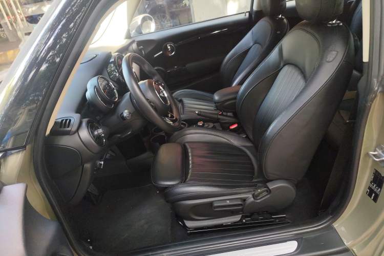 Used MINI 2018 2.0T COOPER S Artist Left Front Seat