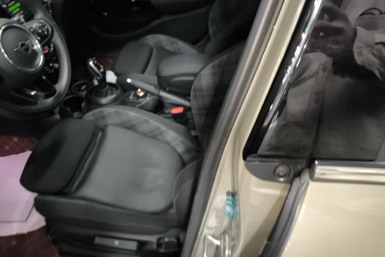Used MINI 2018 1.5T COOPER Classic Edition Five-Door Version Left Front Seat