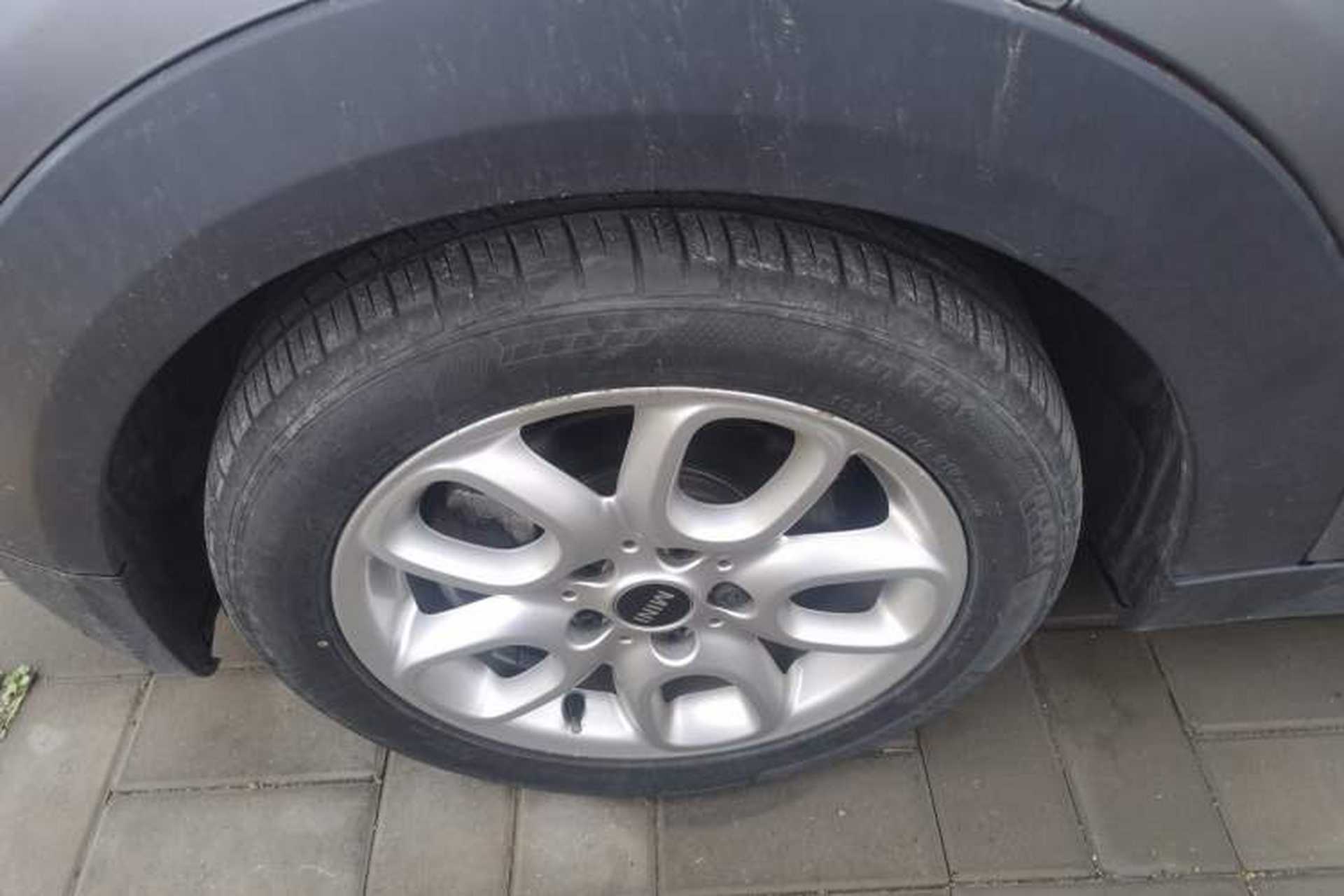 Used MINI 2018 1.5T ONE Five-Door Edition Left Front Wheel Hub