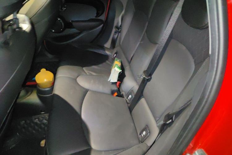 Used MINI 2018 1.5T COOPER Artist Five-Door Edition Left Rear Seat