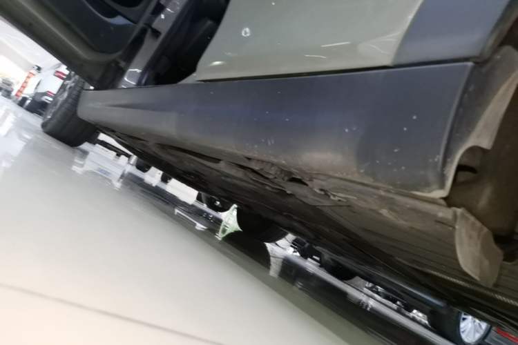 Used MINI 2018 1.5T COOPER Classic Edition Five-Door Version Left Side Sill