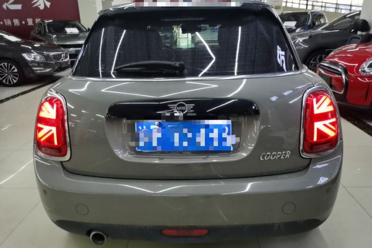 Used MINI 2018 1.5T COOPER Classic Edition Five-Door Version Rear