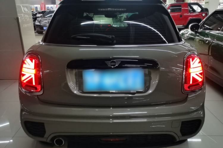 Used MINI 2018 1.5T COOPER Racing Edition Five-Door Version Rear