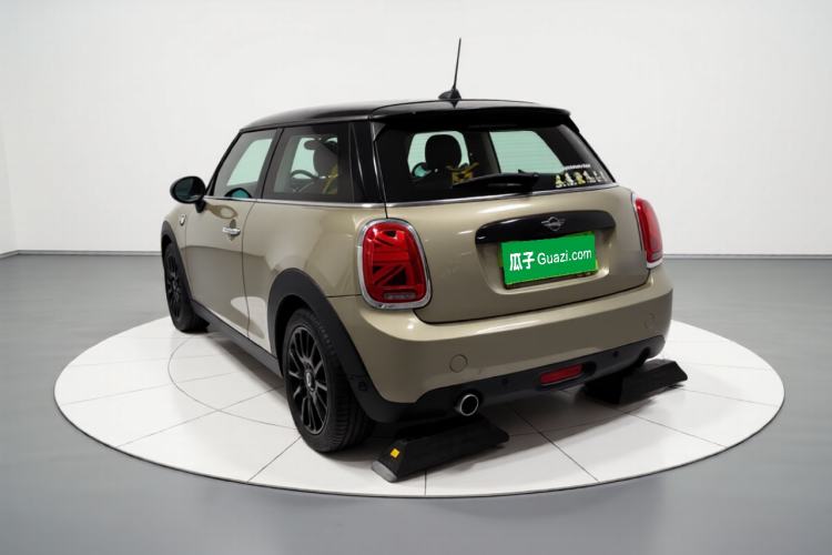 Used MINI 2018 1.5T COOPER Classic Edition Rear Left 45 Deg