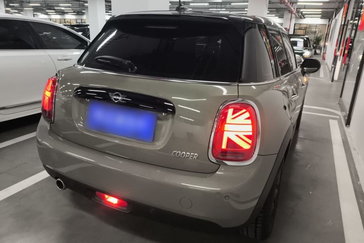 Used MINI 2018 1.5T COOPER Classic Edition Five-Door Version Rear Right 45 Deg