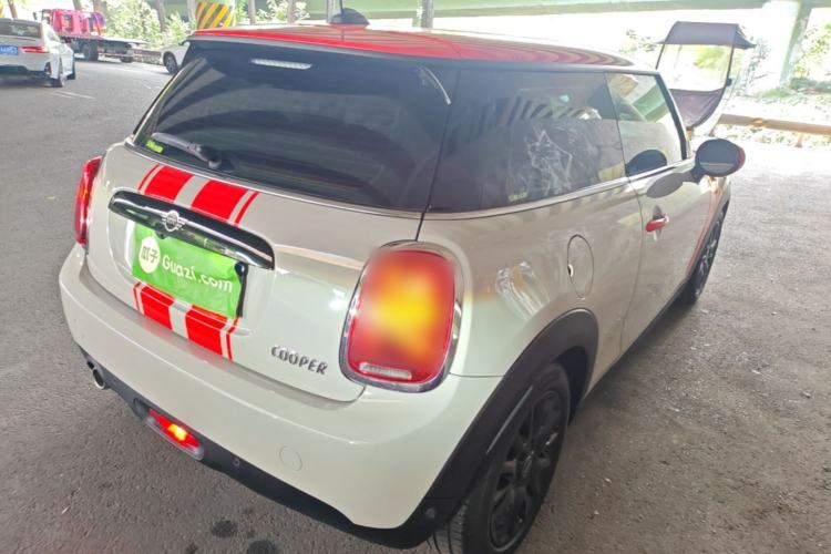 Used MINI 2018 1.5T COOPER Classic Edition Rear Right 45 Deg