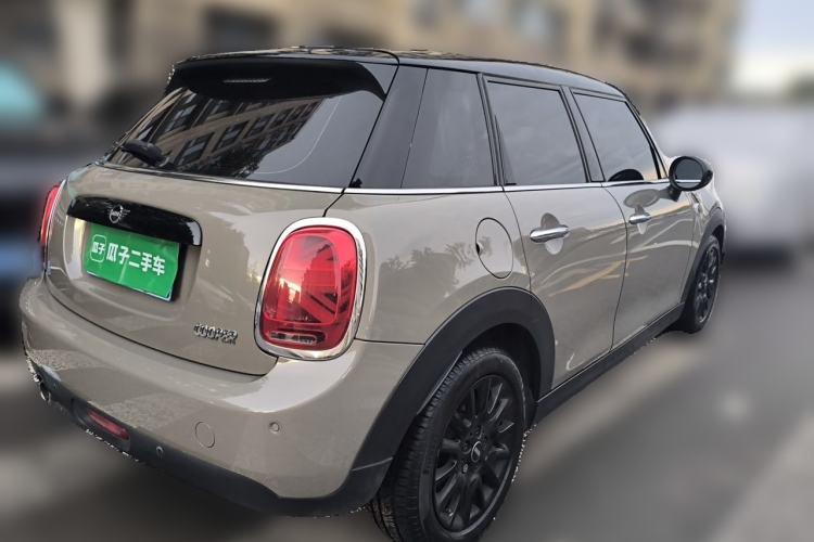 Used MINI 2018 1.5T COOPER Classic Edition Five-Door Version Rear Right 45 Deg