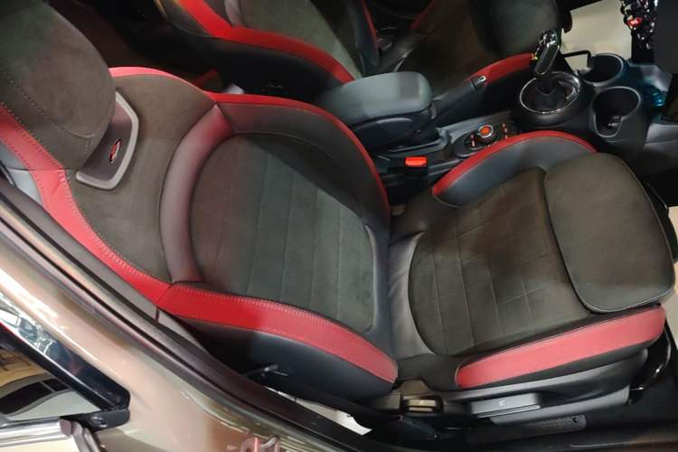 Used MINI 2018 2.0T COOPER S Racing Edition 5-door model Right Front Seat