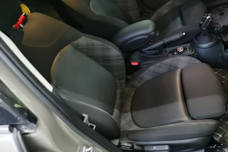 Used MINI 2018 1.5T COOPER Classic Edition Five-Door Version Right Front Seat