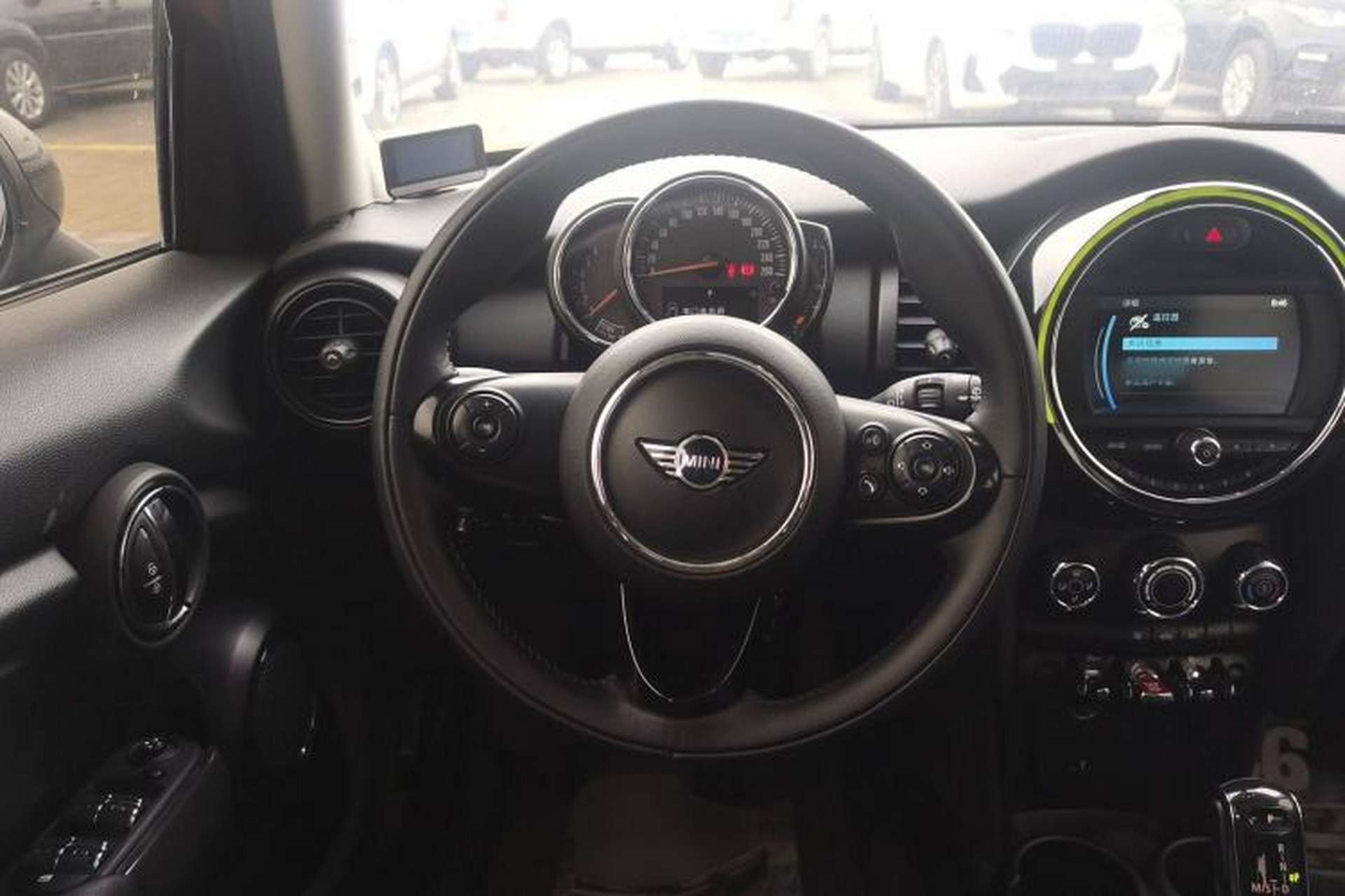 Used MINI 2018 1.5T ONE Five-Door Edition Steering Wheel