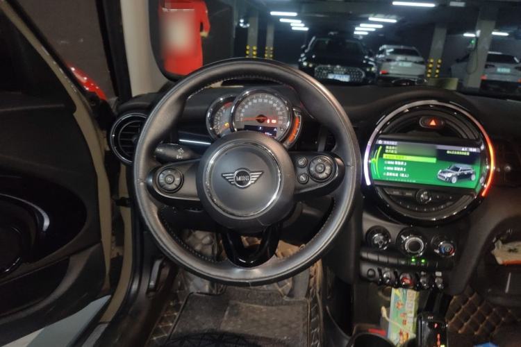 Used MINI 2018 1.5T COOPER Classic Edition Five-Door Version Steering Wheel