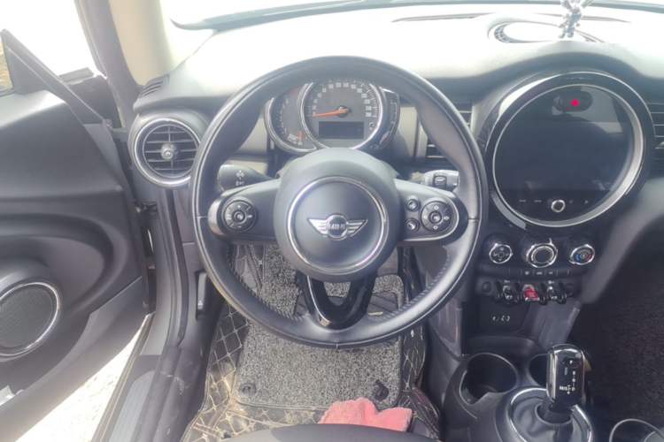 Used MINI 2018 1.5T ONE PLUS Steering Wheel