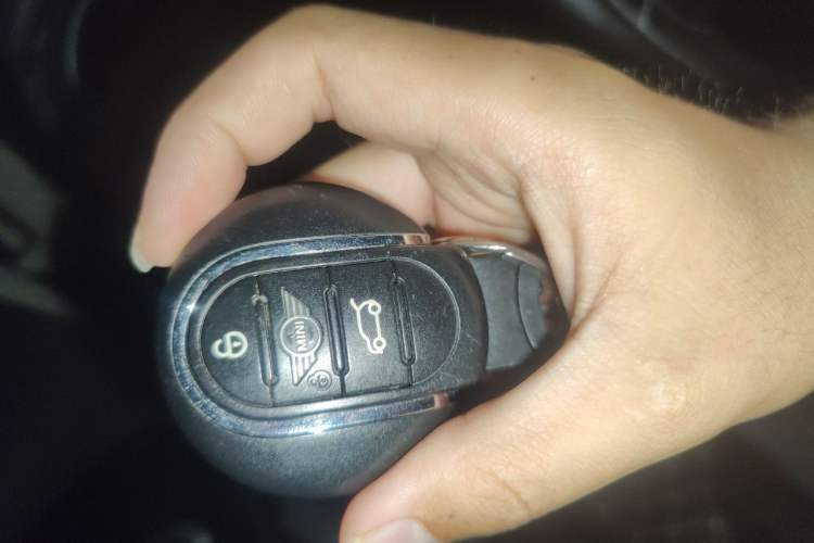 Used MINI 2018 1.5T COOPER Classic Edition Five-Door Version Vehicle Key