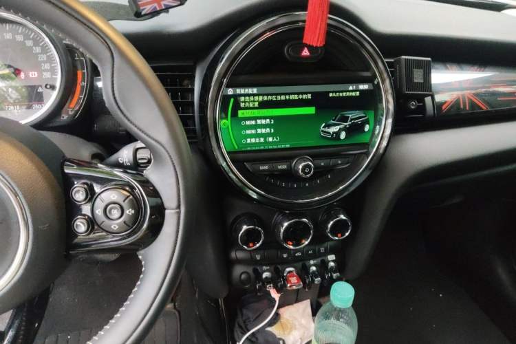 Used MINI 2018 1.5T COOPER Artist Audio And AC Panel