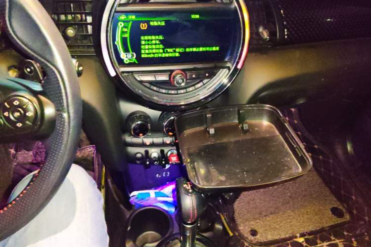 Used MINI 2018 2.0T COOPER S Classic Edition Audio And AC Panel
