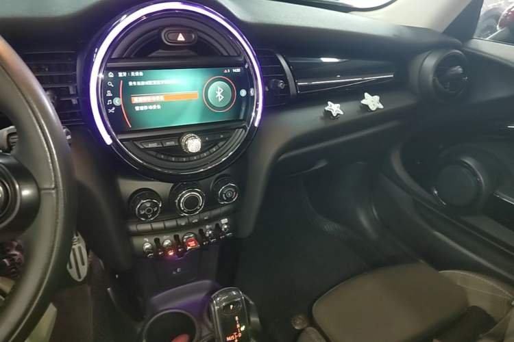 Used MINI 2018 1.5T COOPER Classic Edition Audio And AC Panel