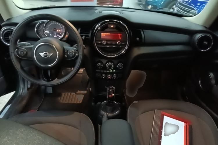 Used MINI 2018 1.5T ONE PLUS Center Console