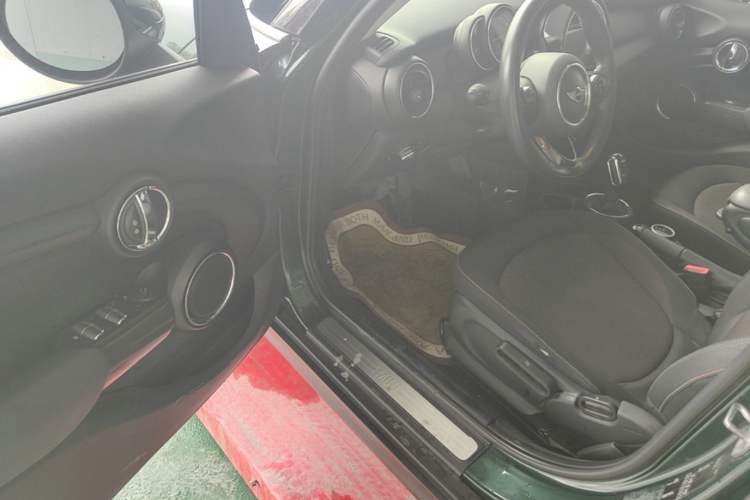 Used MINI 2018 1.5T ONE PLUS Five-Door Edition Driver Seat