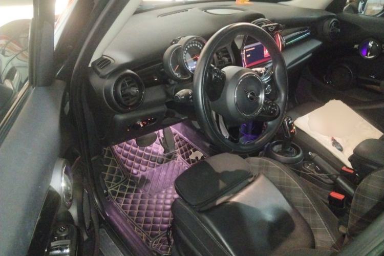 Used MINI 2018 1.5T COOPER Classic Edition Five-Door Version Driver Seat