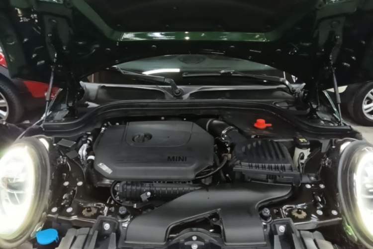 Used MINI 2018 1.5T ONE PLUS Engine Bay