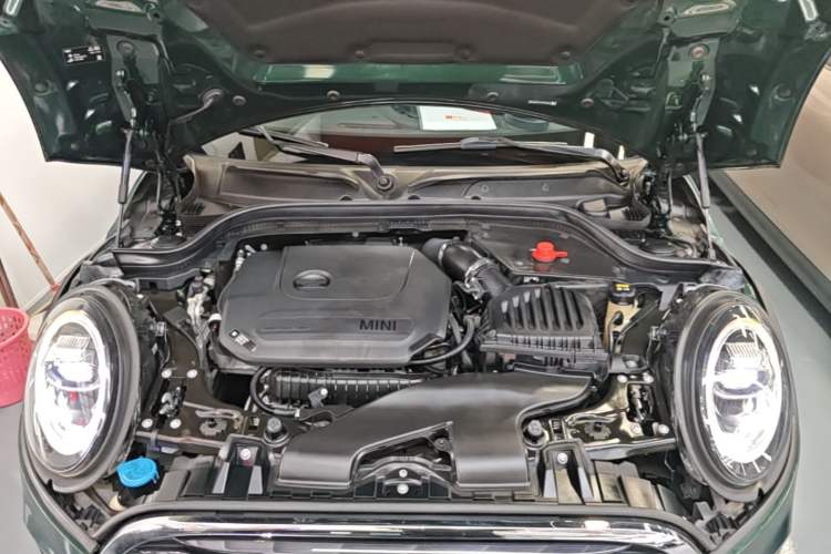 Used MINI 2018 1.5T COOPER Classic Edition Five-Door Version Engine Bay