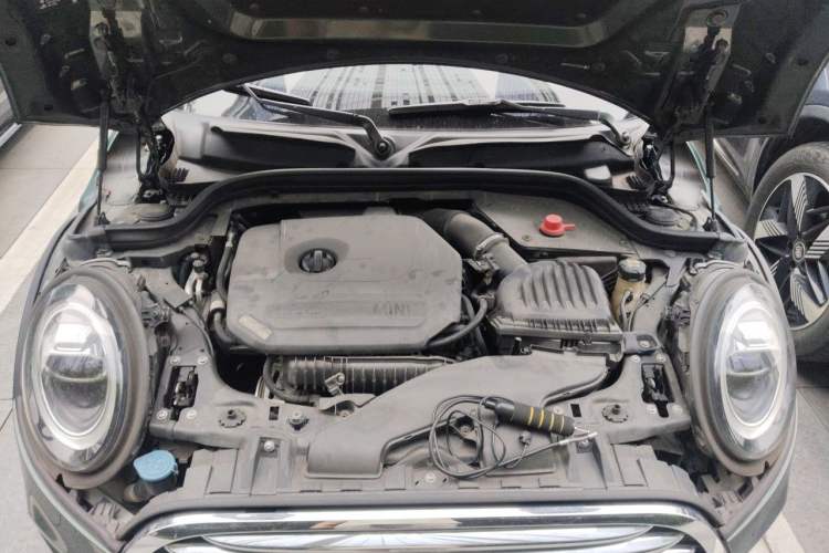 Used MINI 2018 1.5T COOPER Artist Engine Bay