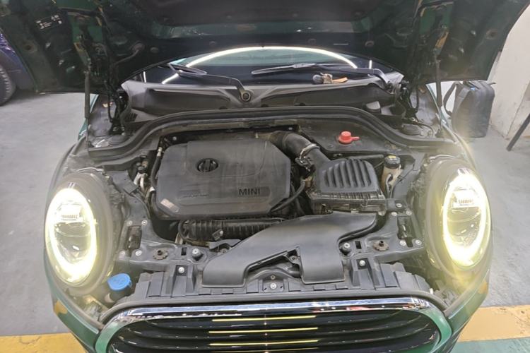Used MINI 2018 1.5T COOPER Classic Edition Five-Door Version Engine Bay