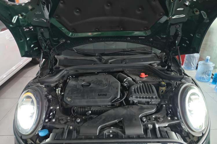 Used MINI 2018 1.5T COOPER Classic Edition Five-Door Version Engine Bay