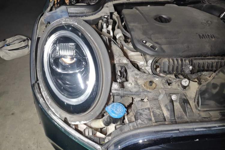 Used MINI 2018 1.5T COOPER Classic Edition Five-Door Version Engine Bay Right