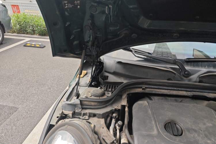 Used MINI  Engine Bay Right
