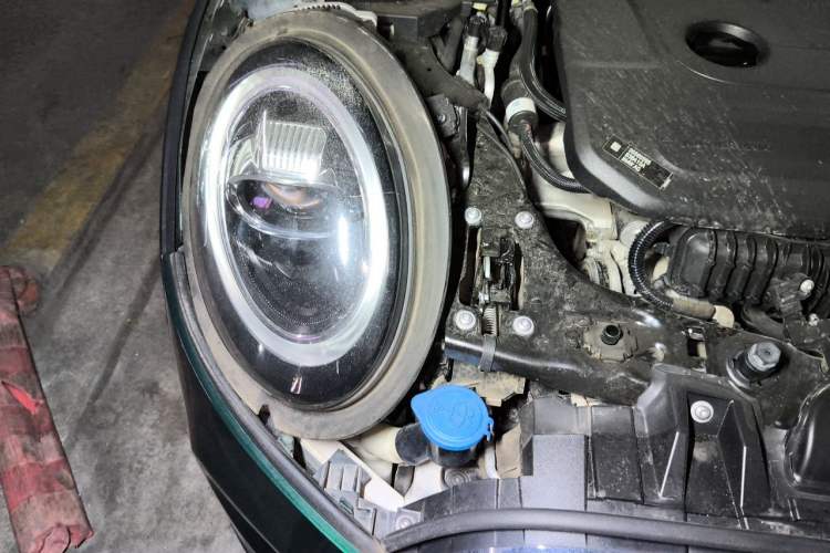 Used MINI 2018 1.5T COOPER Classic Edition Engine Bay Right